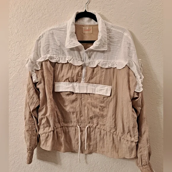 Free People Movement Women's Tan & White Lets Go Out Pullover Jacket Size Smal - Picture 1 of 13